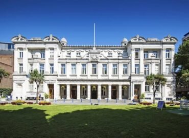 queen mary university